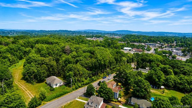 3 Deer Run West, Catskill, NY 12414