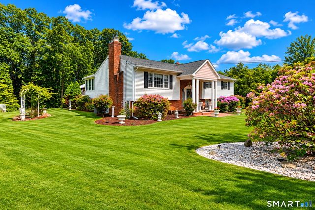 106 Greenwood Lane, Monroe, CT 06468