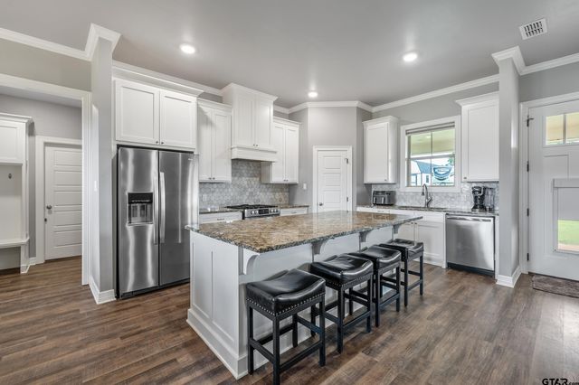 7757 Freestone Drive, Bullard, TX 75757