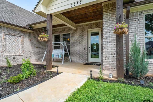 7757 Freestone Drive, Bullard, TX 75757
