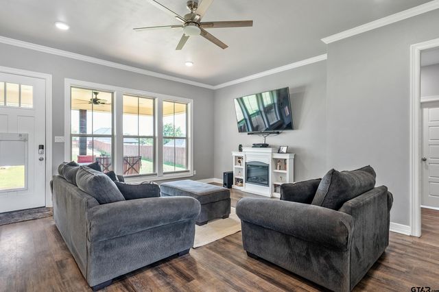7757 Freestone Drive, Bullard, TX 75757
