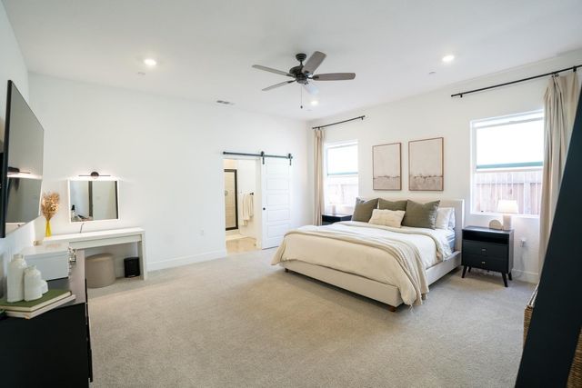 812 Traverse Drive S, Madera, CA 93636