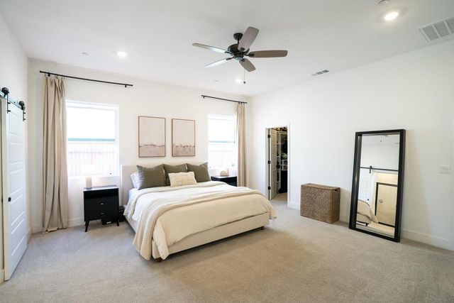812 Traverse Drive S, Madera, CA 93636
