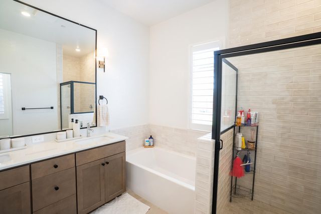 812 Traverse Drive S, Madera, CA 93636