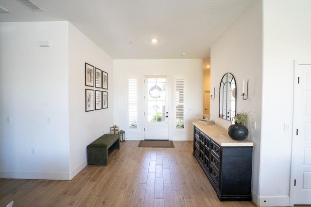 812 Traverse Drive S, Madera, CA 93636