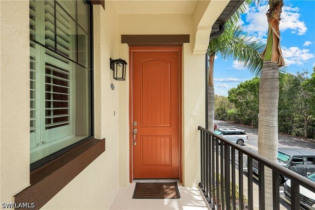 15114 Palmer Lake CIR 203, Naples, FL 34109