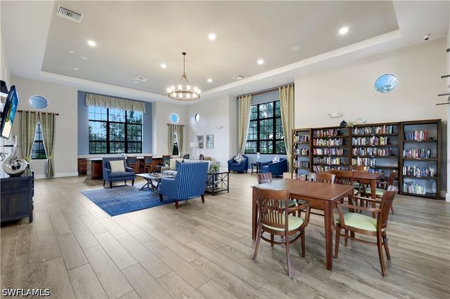 15114 Palmer Lake CIR 203, Naples, FL 34109