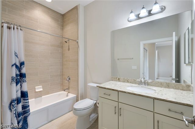 15114 Palmer Lake CIR 203, Naples, FL 34109