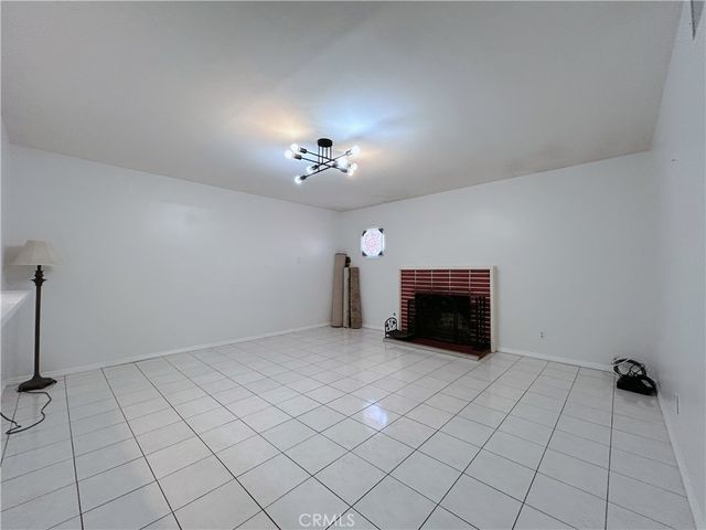 911 E La Verne Ave 1, Pomona, CA 91767