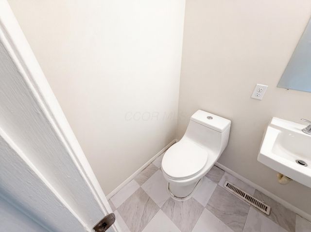 1301 Cinnamon Place, Galloway, OH 43119