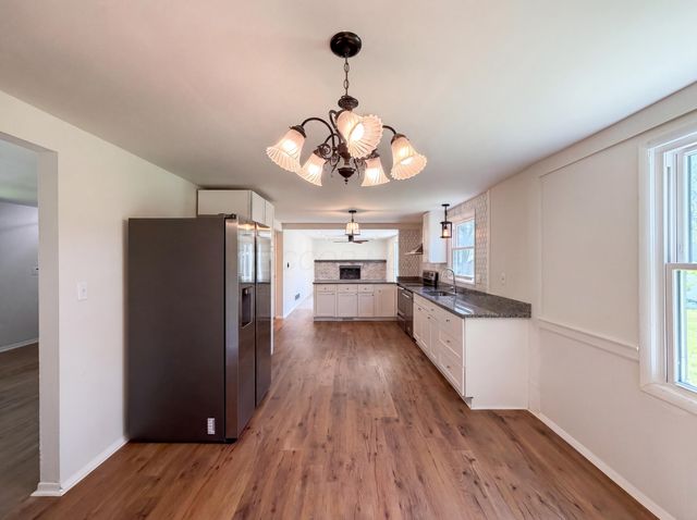 1301 Cinnamon Place, Galloway, OH 43119