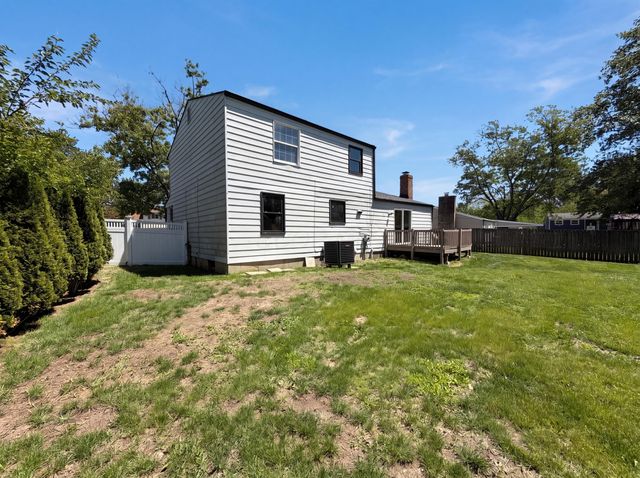 1301 Cinnamon Place, Galloway, OH 43119