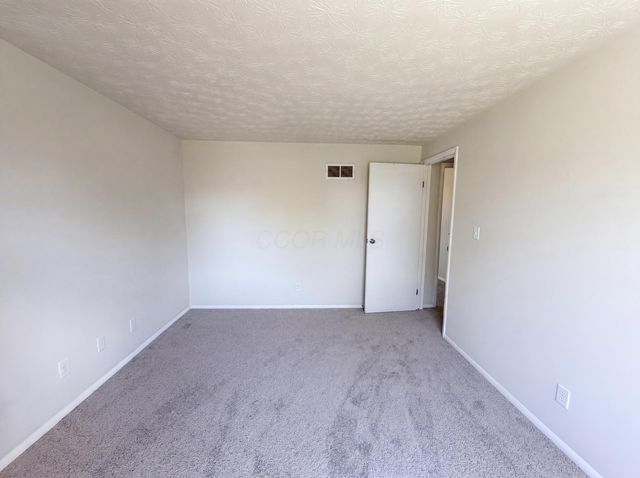 1301 Cinnamon Place, Galloway, OH 43119