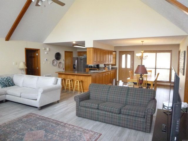 284 Dripping Springs, Pangburn, AR 72121