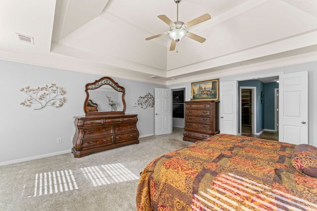 215 Crooked Creek Ln, Hendersonville, TN 37075