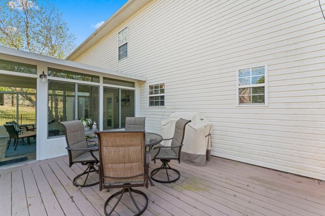 215 Crooked Creek Ln, Hendersonville, TN 37075