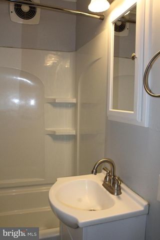 4529 DEVONSHIRE RD, Harrisburg, PA 17109