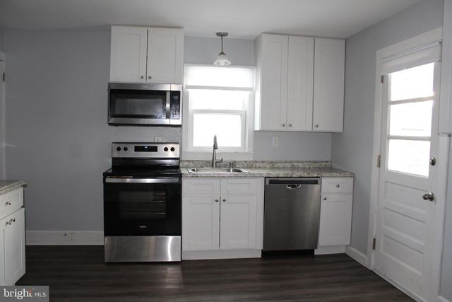 4529 DEVONSHIRE RD, Harrisburg, PA 17109