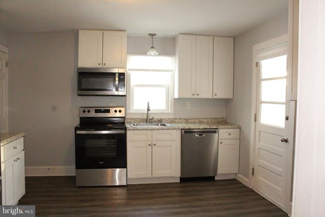 4529 DEVONSHIRE RD, Harrisburg, PA 17109