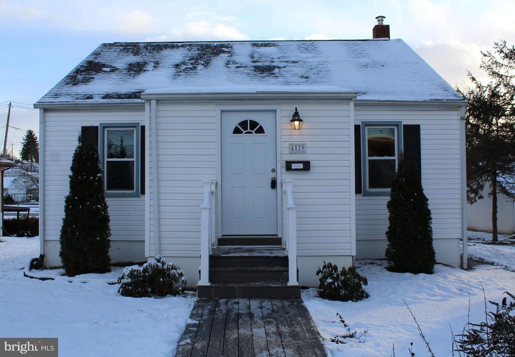 4529 DEVONSHIRE RD, Harrisburg, PA 17109
