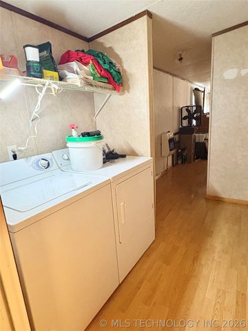 239 Berry Lane, Eufaula, OK 74432