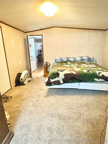 239 Berry Lane, Eufaula, OK 74432