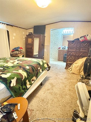 239 Berry Lane, Eufaula, OK 74432