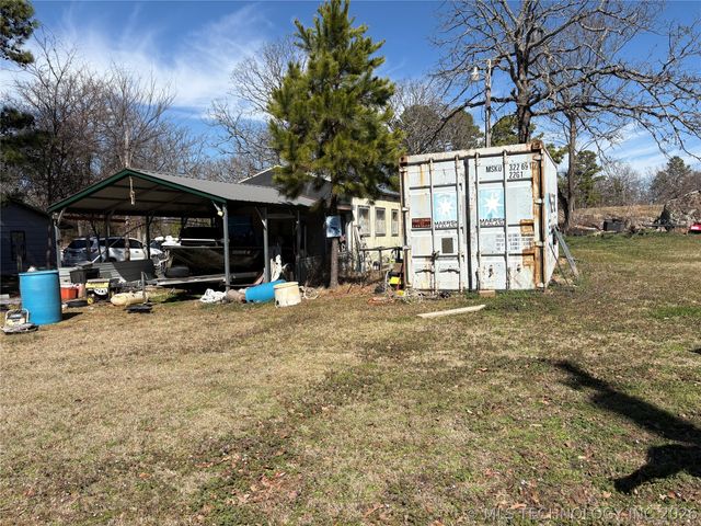 239 Berry Lane, Eufaula, OK 74432