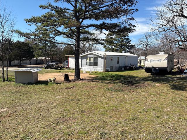239 Berry Lane, Eufaula, OK 74432