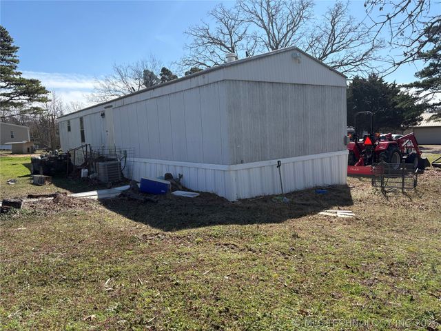 239 Berry Lane, Eufaula, OK 74432