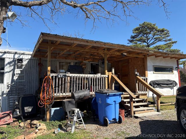 239 Berry Lane, Eufaula, OK 74432