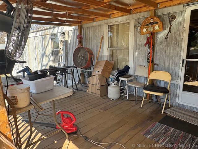 239 Berry Lane, Eufaula, OK 74432