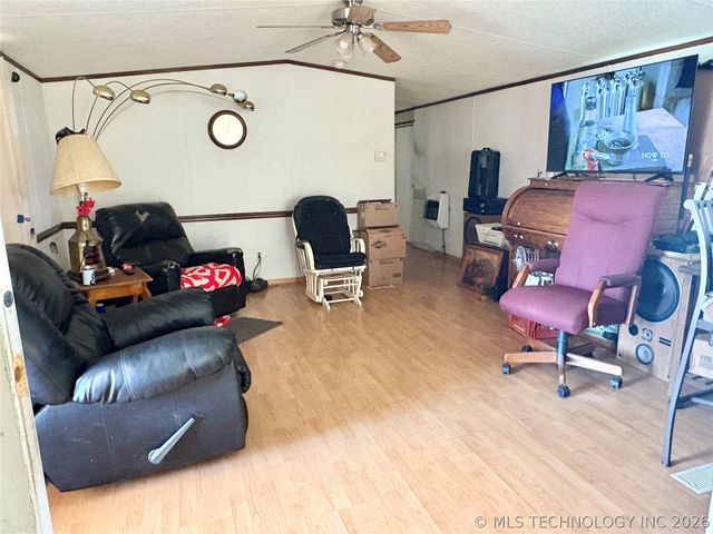 239 Berry Lane, Eufaula, OK 74432