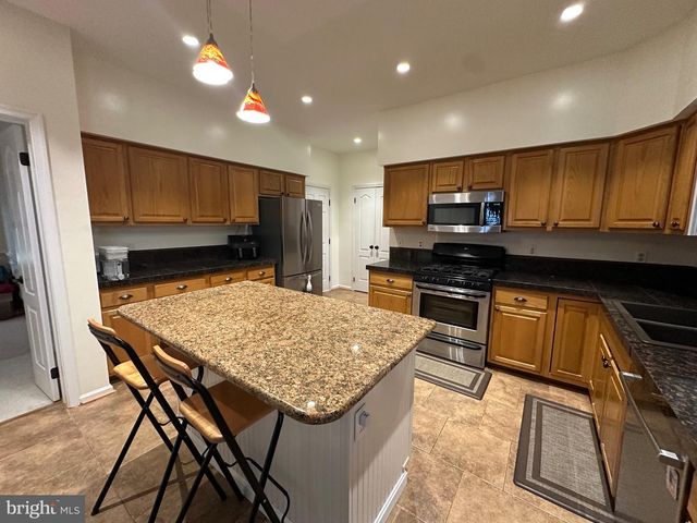 15452 CAGNEY CT, Woodbridge, VA 22193