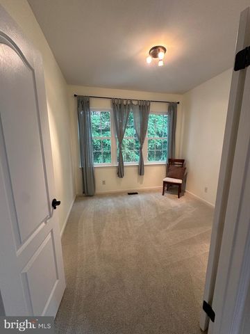 15452 CAGNEY CT, Woodbridge, VA 22193
