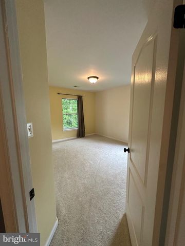 15452 CAGNEY CT, Woodbridge, VA 22193