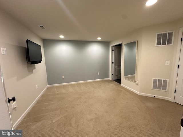 15452 CAGNEY CT, Woodbridge, VA 22193