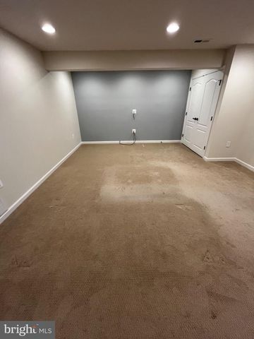 15452 CAGNEY CT, Woodbridge, VA 22193