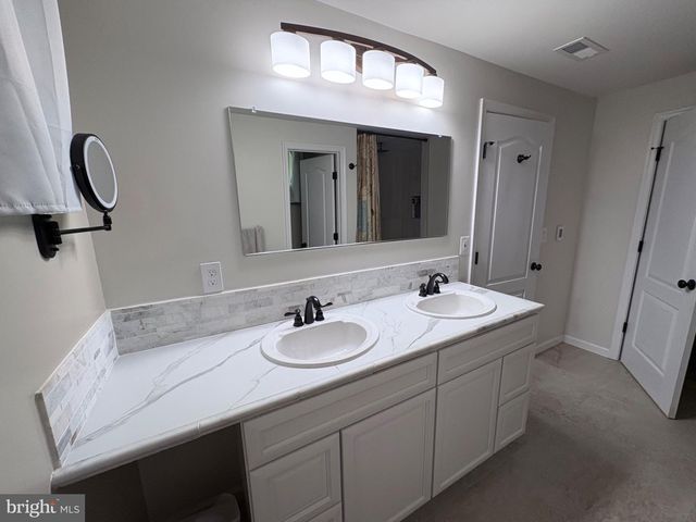 15452 CAGNEY CT, Woodbridge, VA 22193