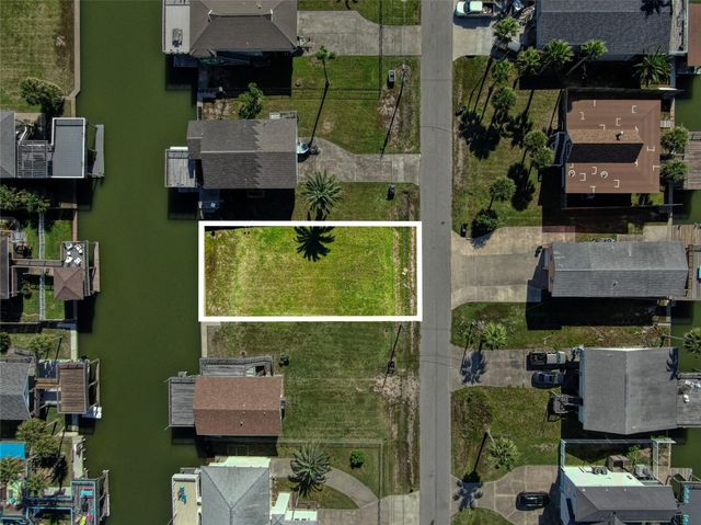 16523 Bahama Way, Galveston, TX 77554