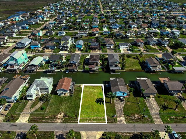 16523 Bahama Way, Galveston, TX 77554