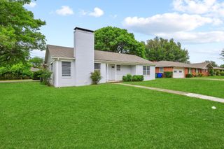 218 Texoma Drive, Whitesboro, TX 76273