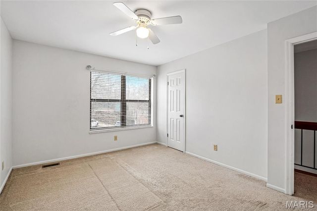 707 Forest Trace Drive E, Chesterfield, MO 63017