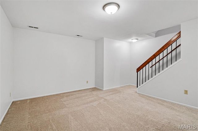 707 Forest Trace Drive E, Chesterfield, MO 63017