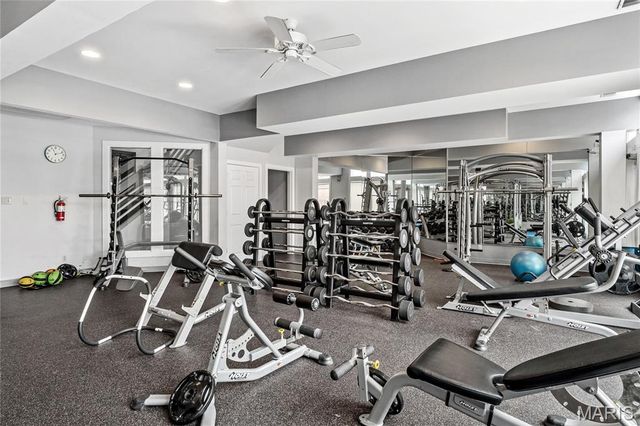 707 Forest Trace Drive E, Chesterfield, MO 63017