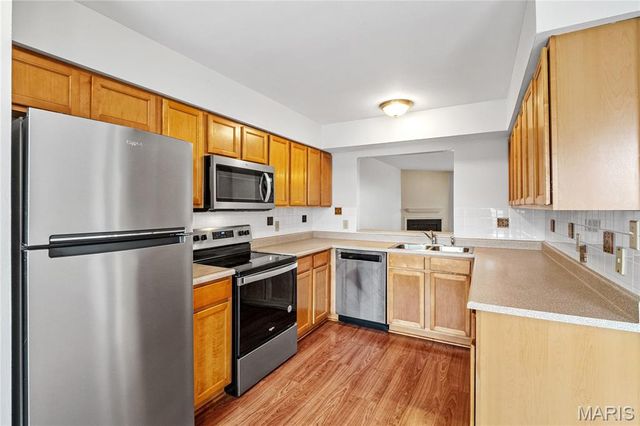 707 Forest Trace Drive E, Chesterfield, MO 63017