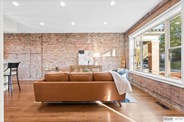 3212 Marcy Street, Omaha, NE 68105