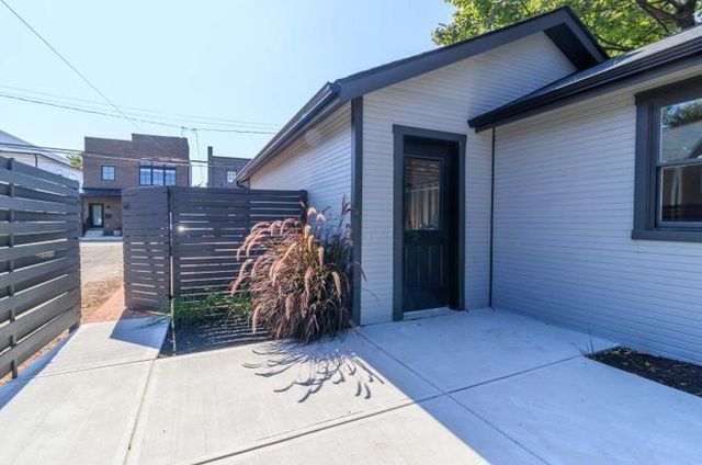 295 E 5th Avenue, Columbus, OH 43201