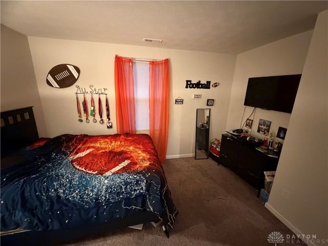 1882 Charles Court, Dayton, OH 45439