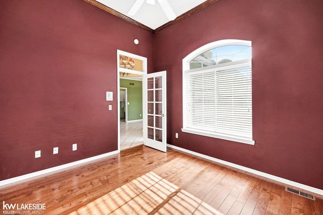 17471 Breckenridge Drive, Clinton Township, MI 48038